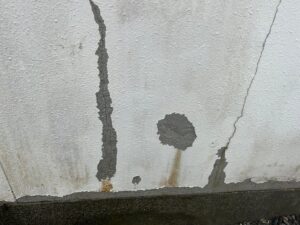 外壁のひび割れ