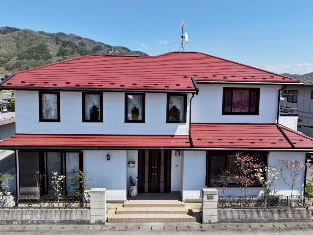 外壁塗装と屋根カバー工法