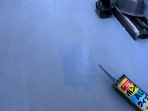 ベランダ塗装　施工中