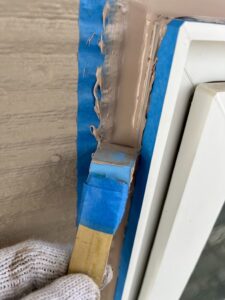 コーキング　施工中