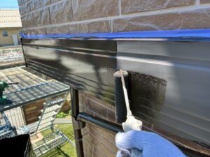 施工中　幕板塗装　胴差塗装