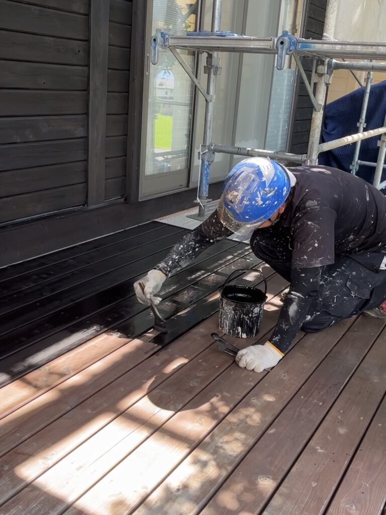 木部塗装　施工中