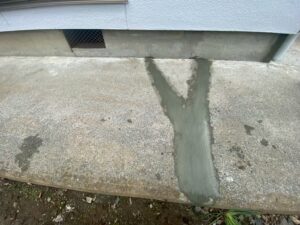 伊那市コンクリひび割れ補修