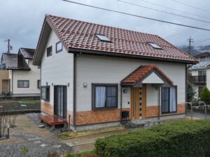 宮田村　鉄板サイディング　施工前　外観